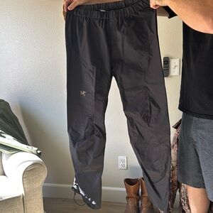 Arc'teryx Black Lightweight rain pants